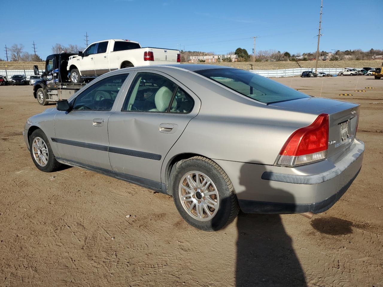 2004 Volvo S60 - Image 2