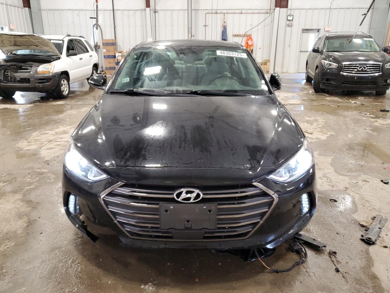2017 Hyundai Elantra - Image 5
