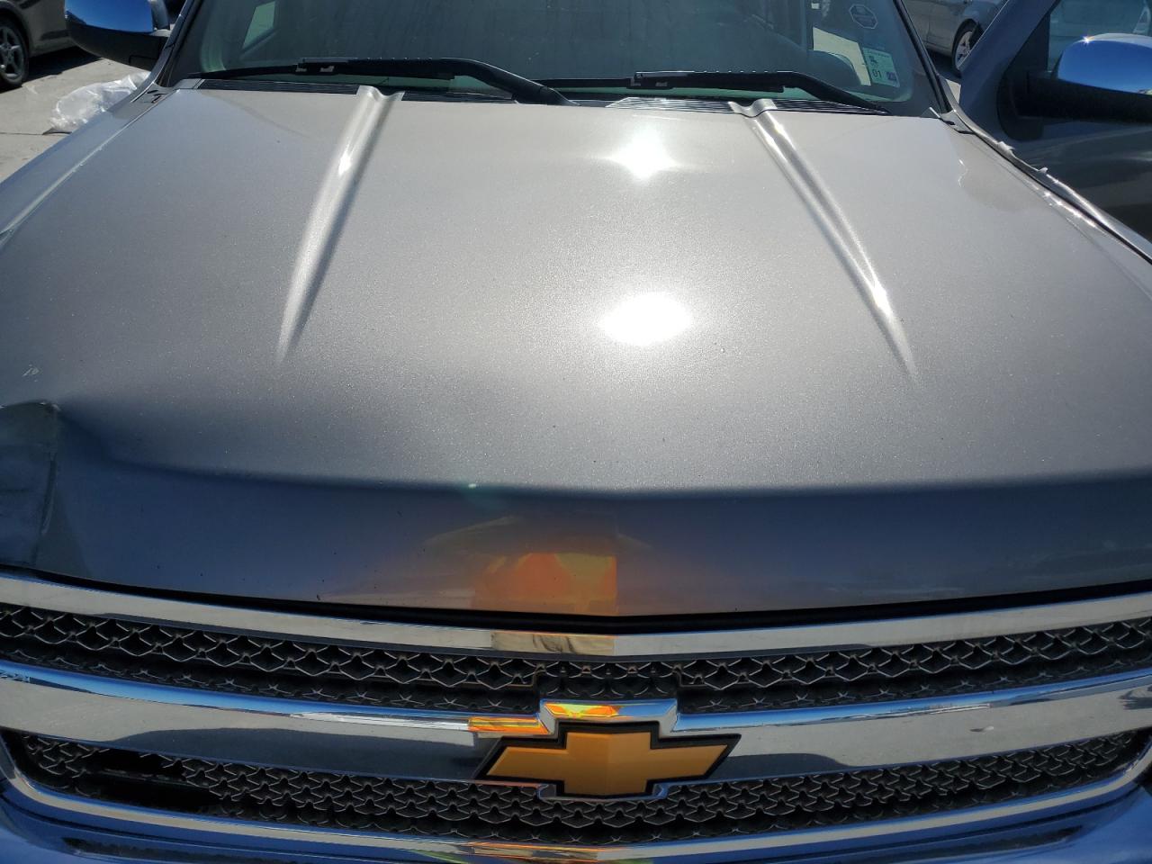 2013 Chevrolet Silverado - Image 11