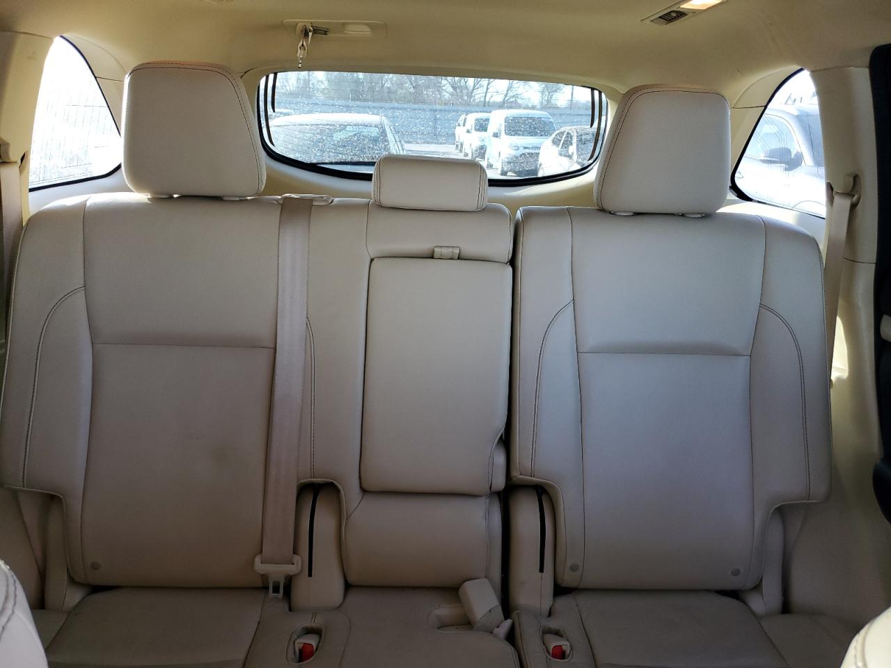 2015 Toyota Highlander - Image 10