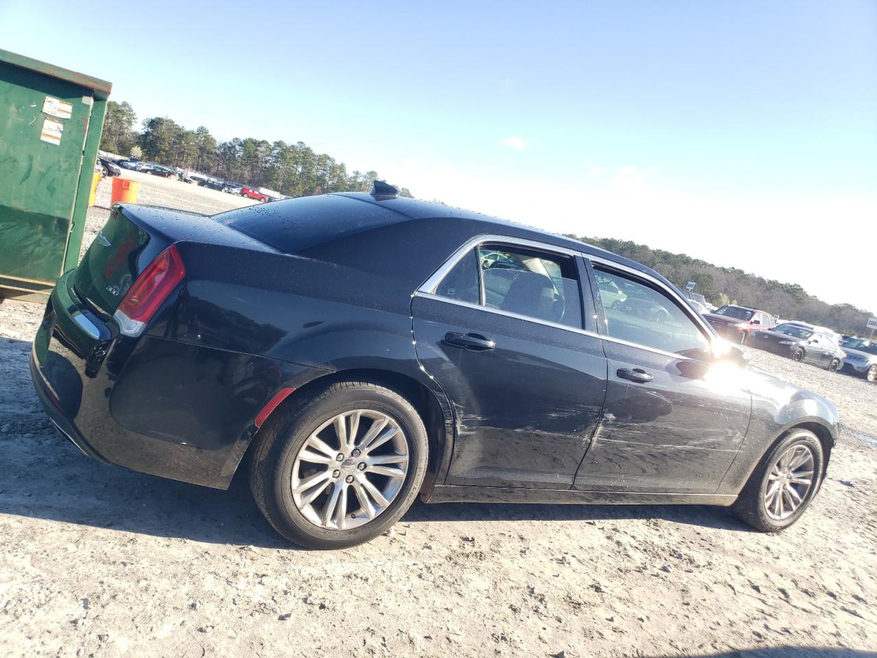 2019 Chrysler 300 - Image 3