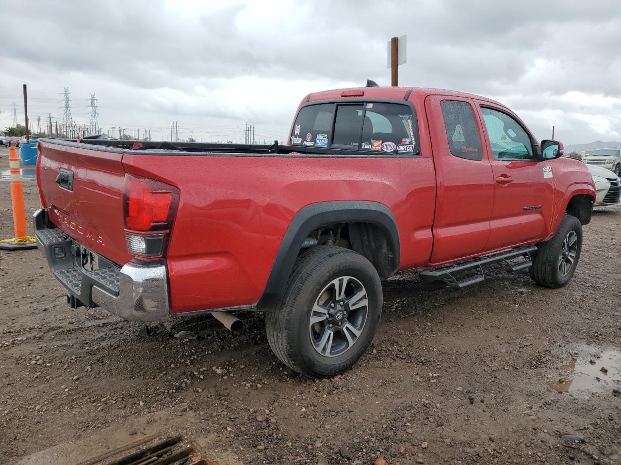 2019 Toyota Tacoma - Image 3