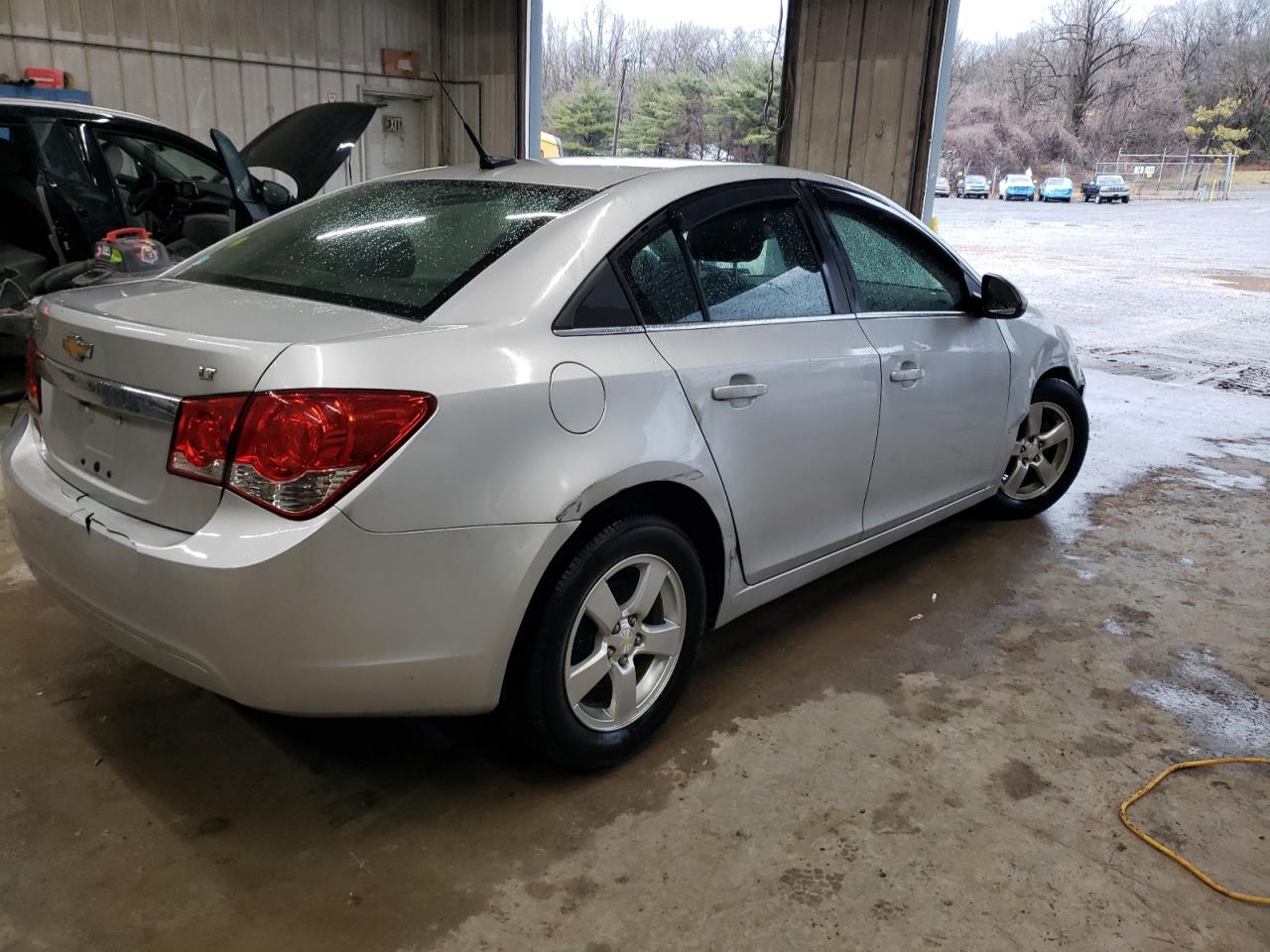 2014 Chevrolet Cruze - Image 3