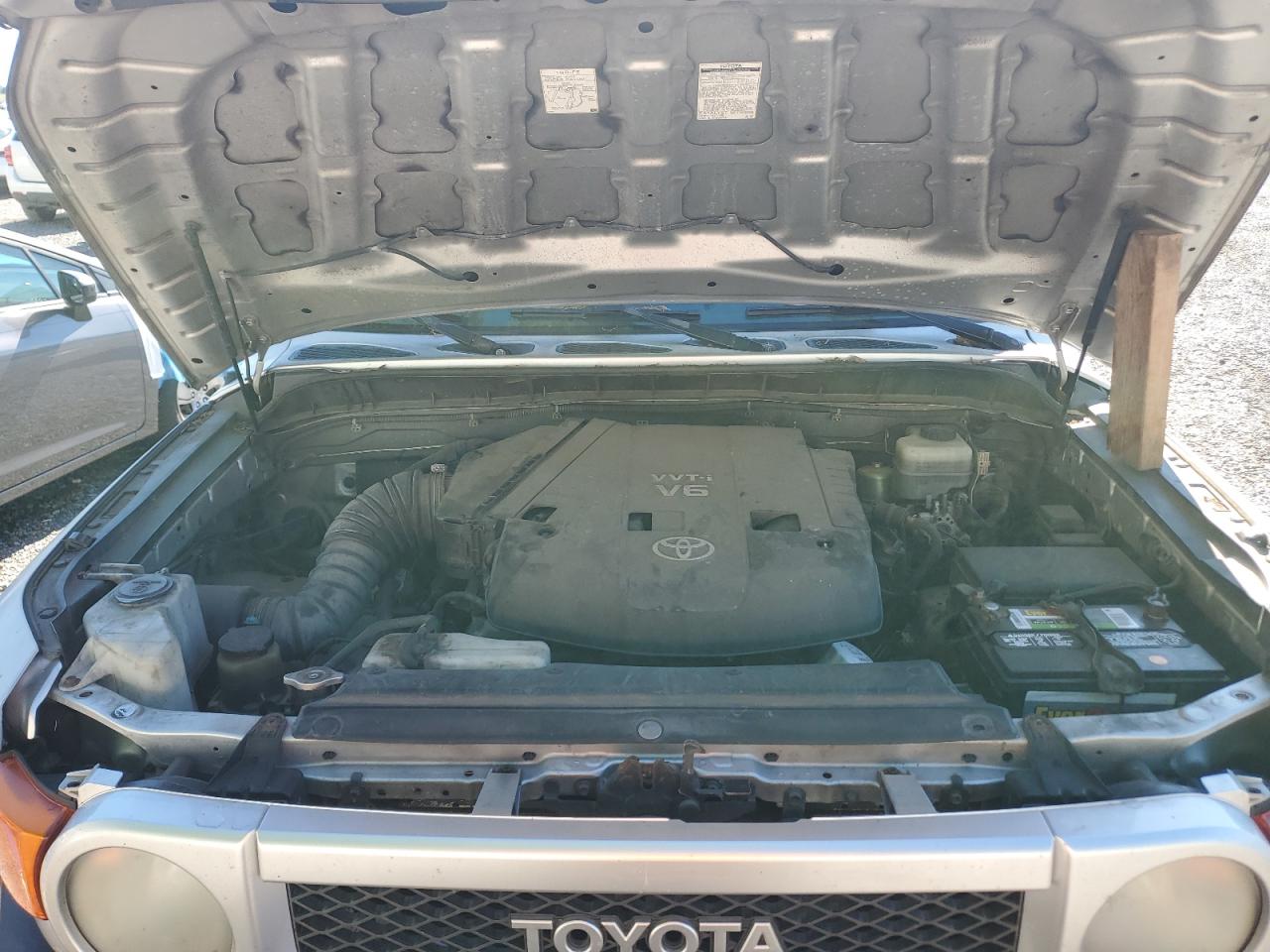 2007 Toyota FJ Cruiser - Image 12