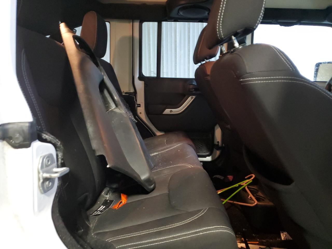 2013 Jeep Wrangler - Image 11