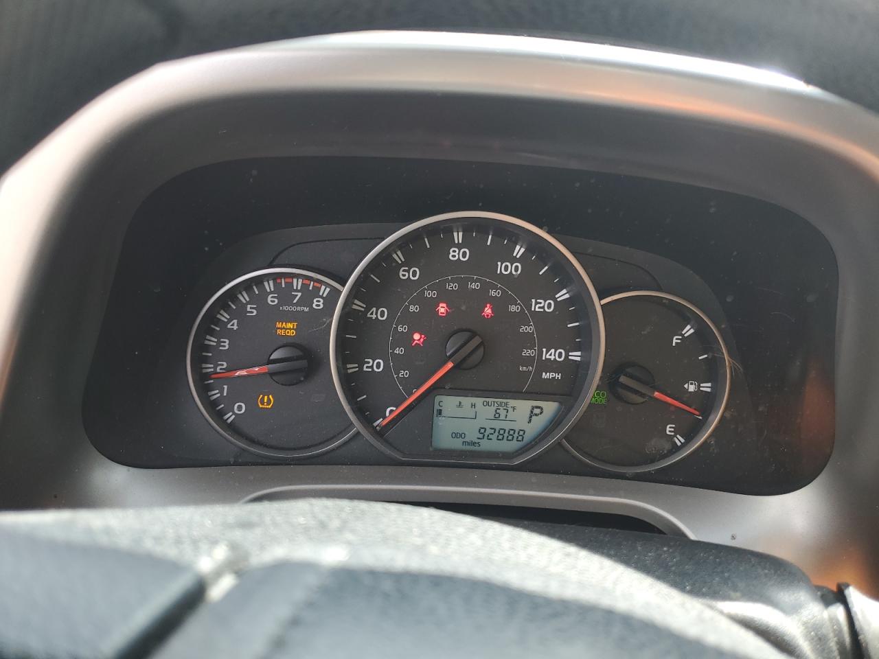 JTMZFREV8GJ085530 TOYOTA RAV4 2016