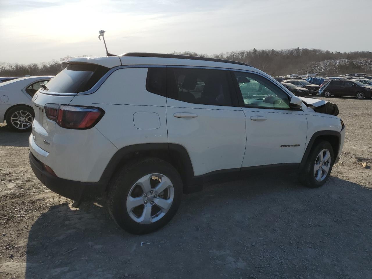 2019 Jeep Compass - Image 3