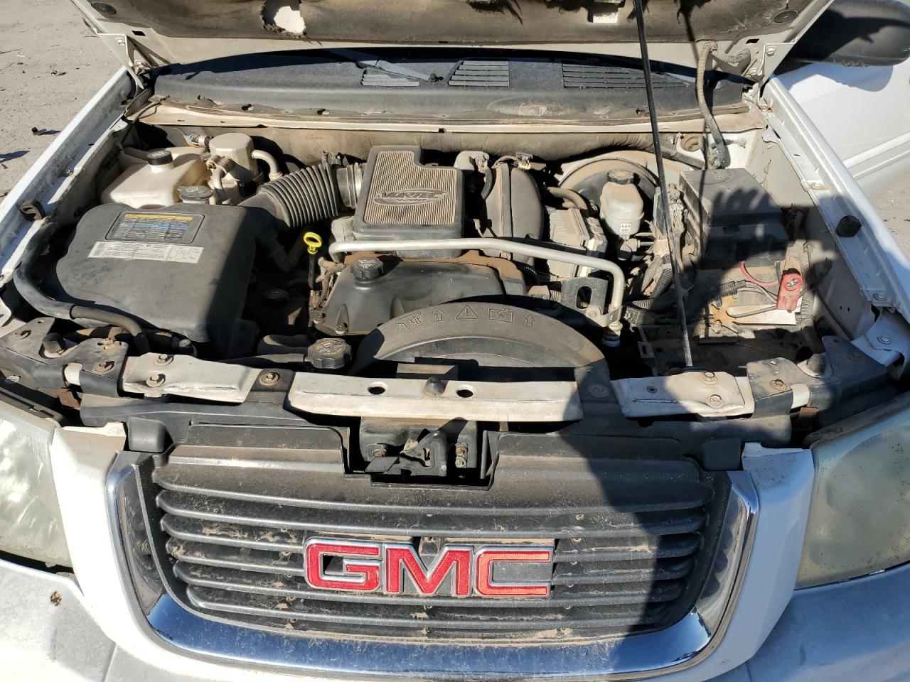 2004 GMC Envoy - Image 12