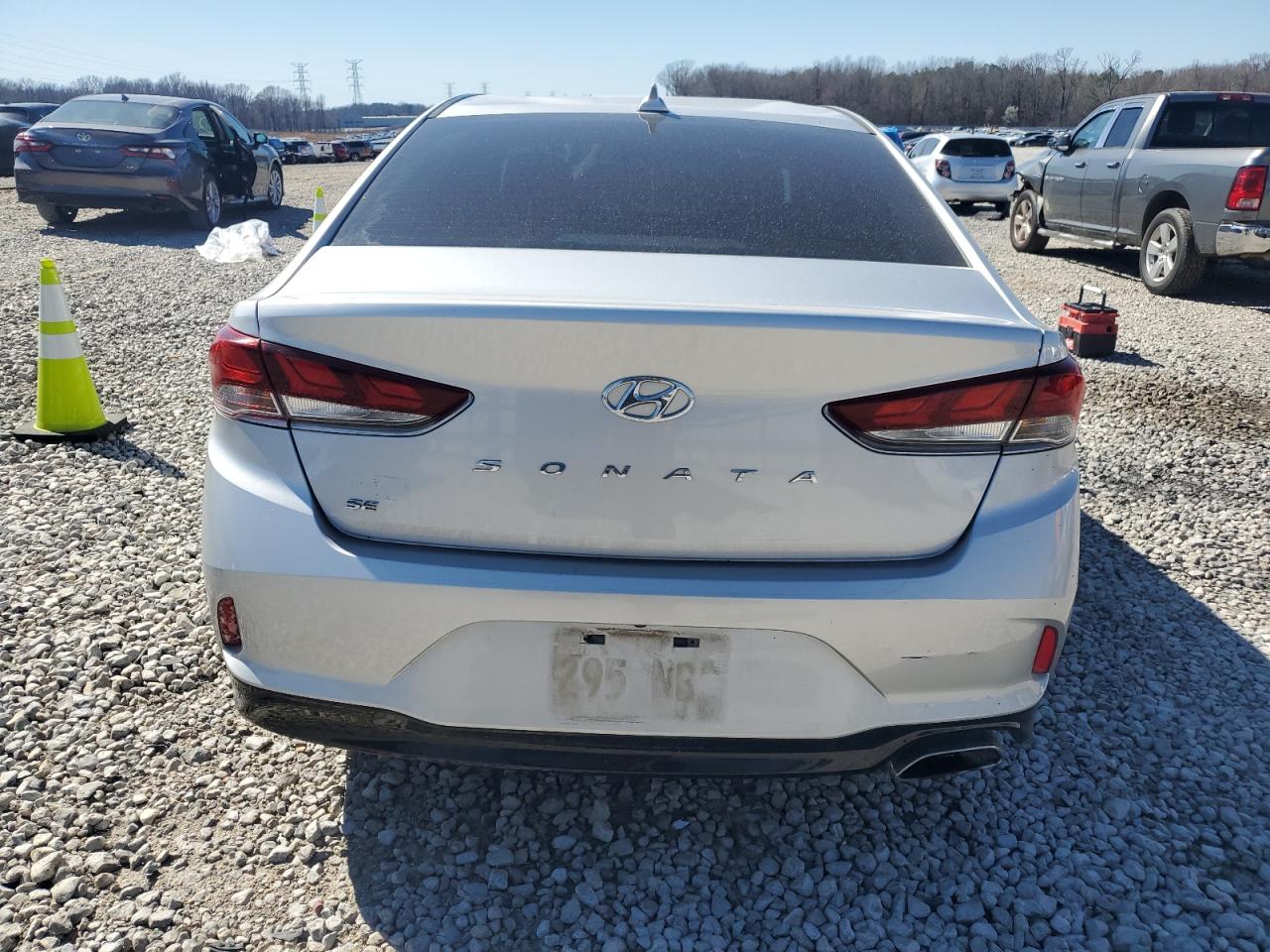 2018 Hyundai Sonata - Image 6