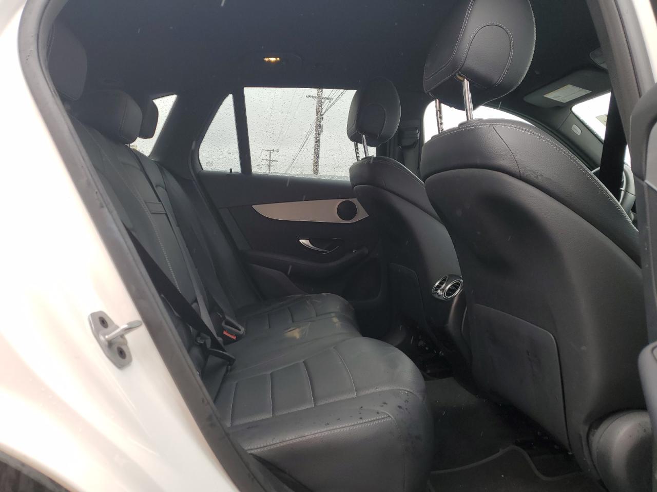 2021 Mercedes-Benz GLC - Image 11