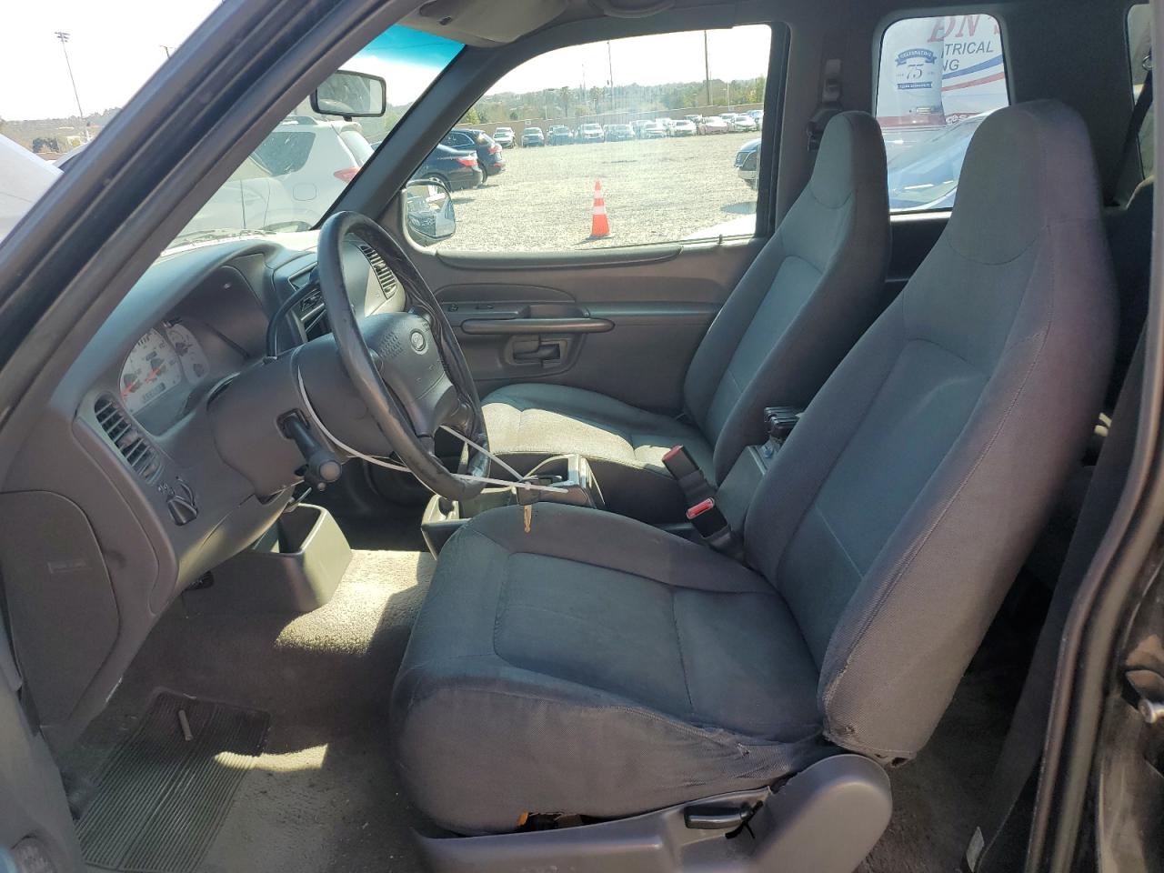 2001 Ford Explorer - Image 7