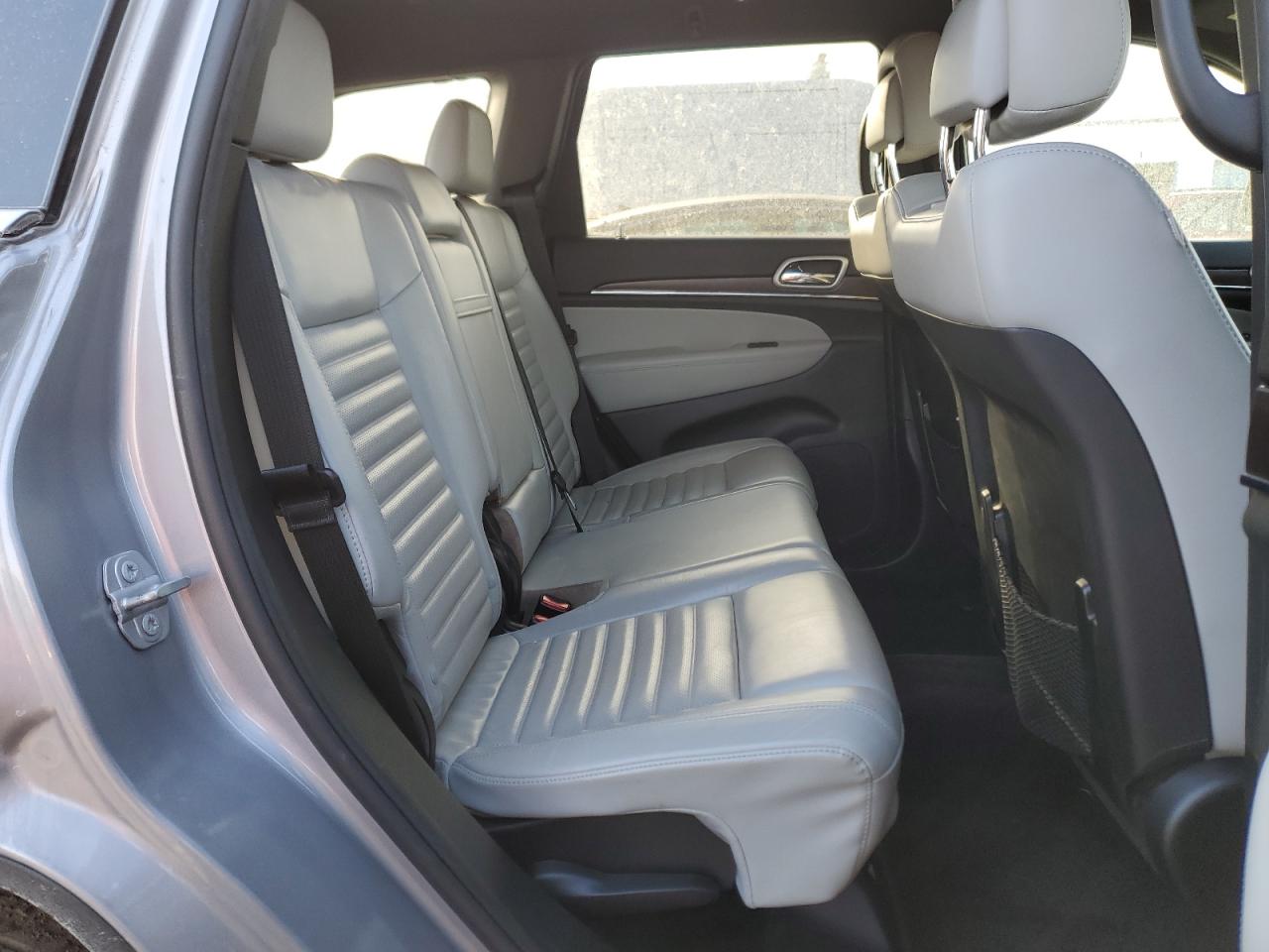 2018 Jeep Grand Cherokee - Image 11