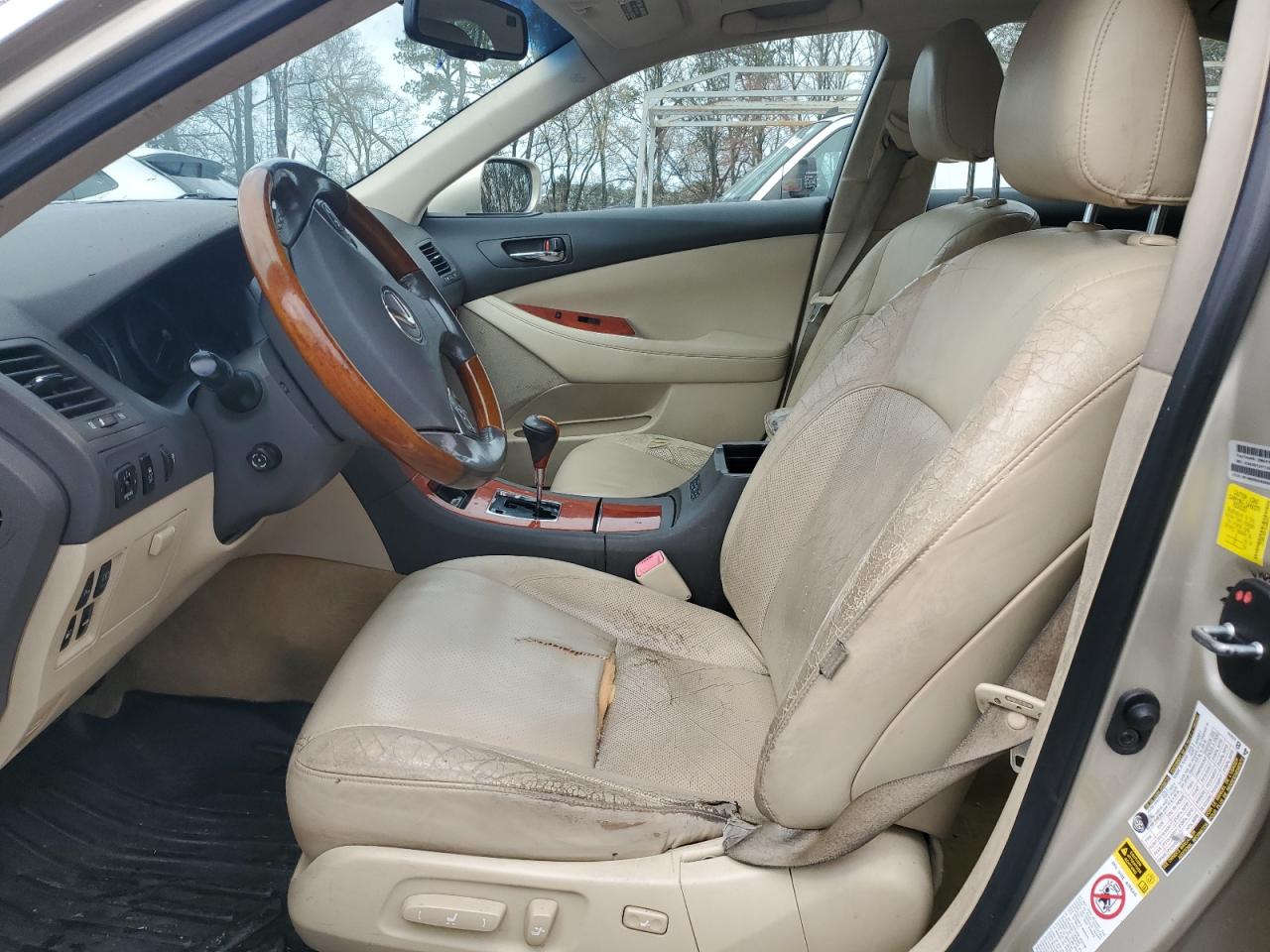 2010 Lexus ES - Image 7