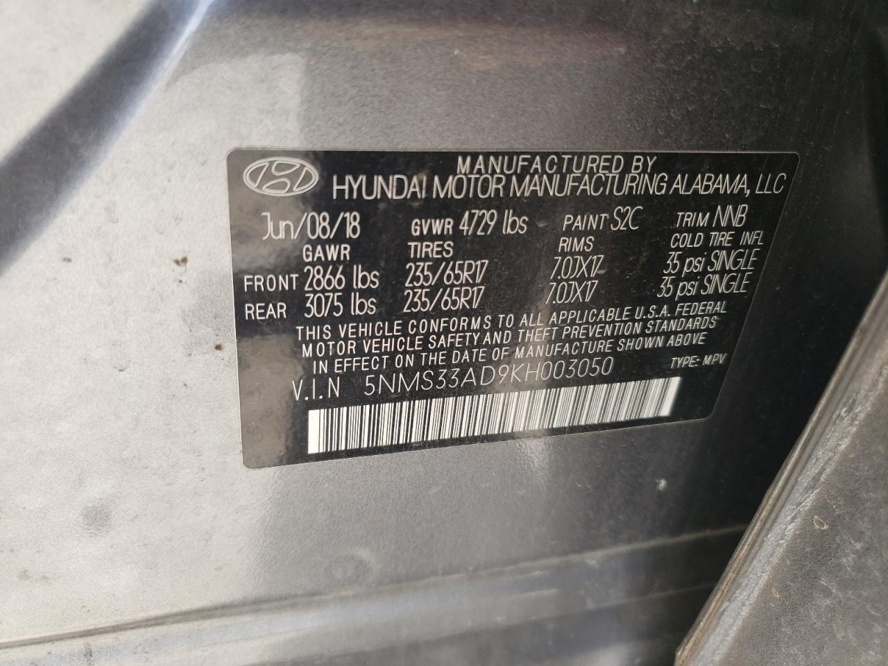 2019 Hyundai Santa Fe - Image 13