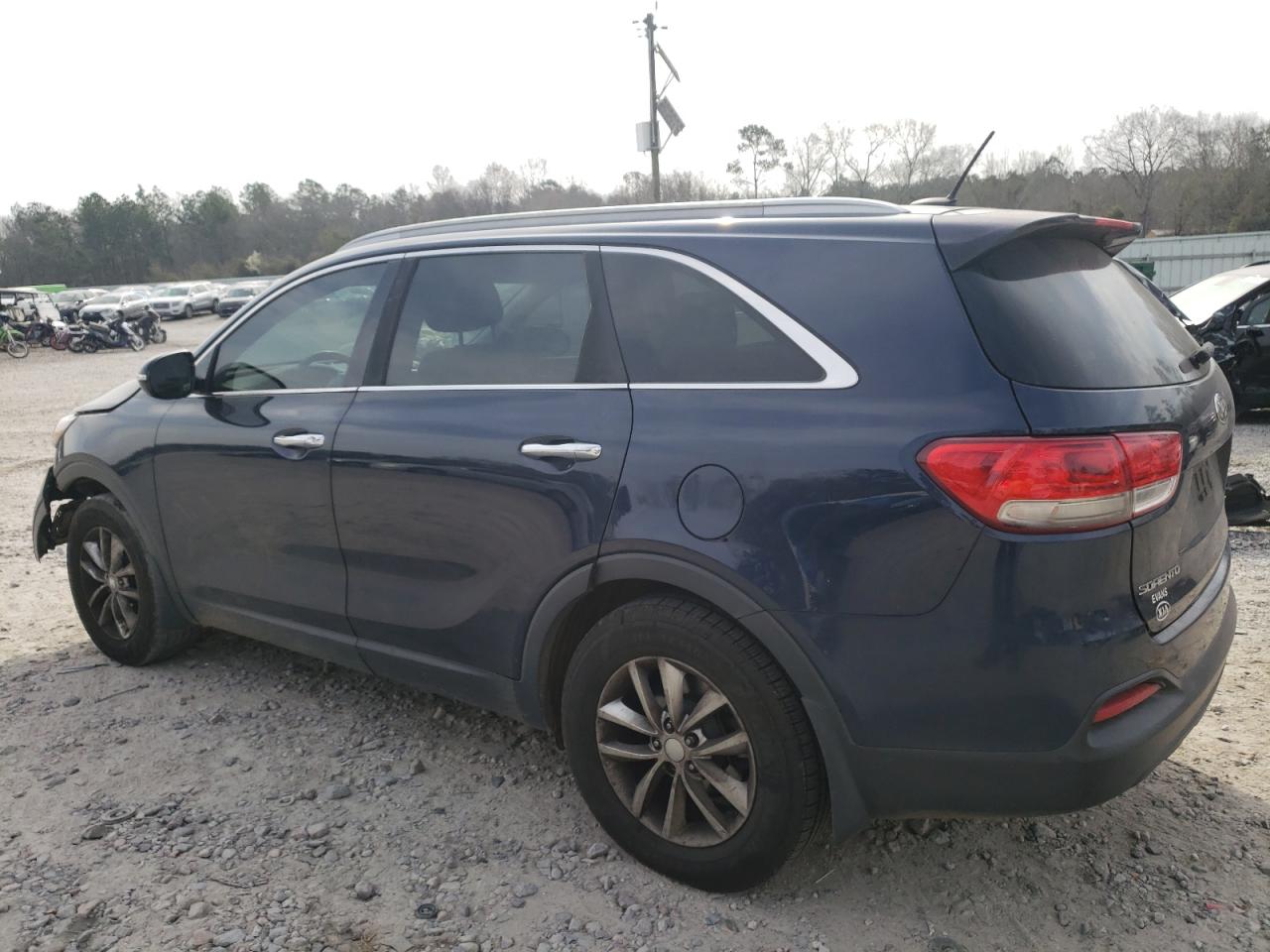 2016 Kia Sorento - Image 2