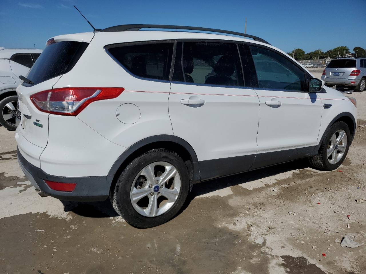2015 Ford Escape - Image 3