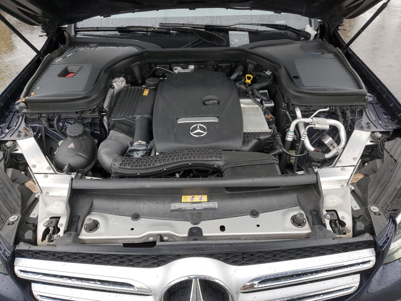 2016 Mercedes-Benz GLC - Image 12