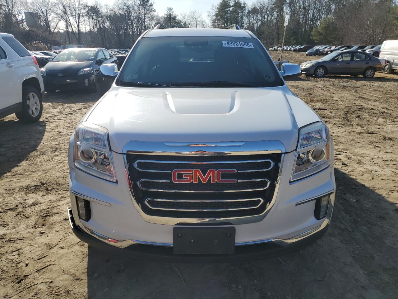 2017 GMC Terrain - Image 5