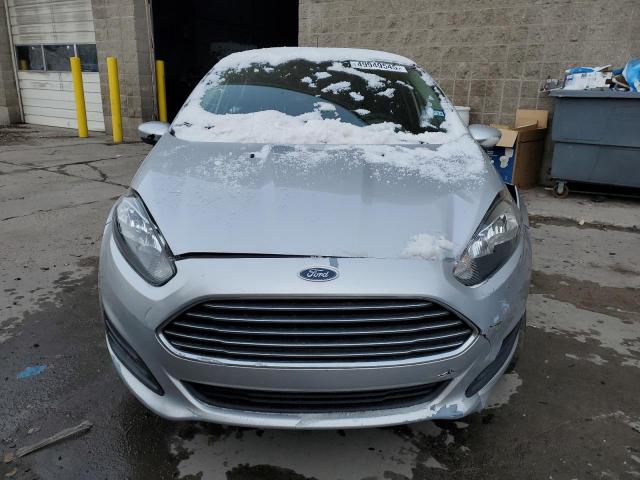 FORD FIESTA 2018 Srebrny
