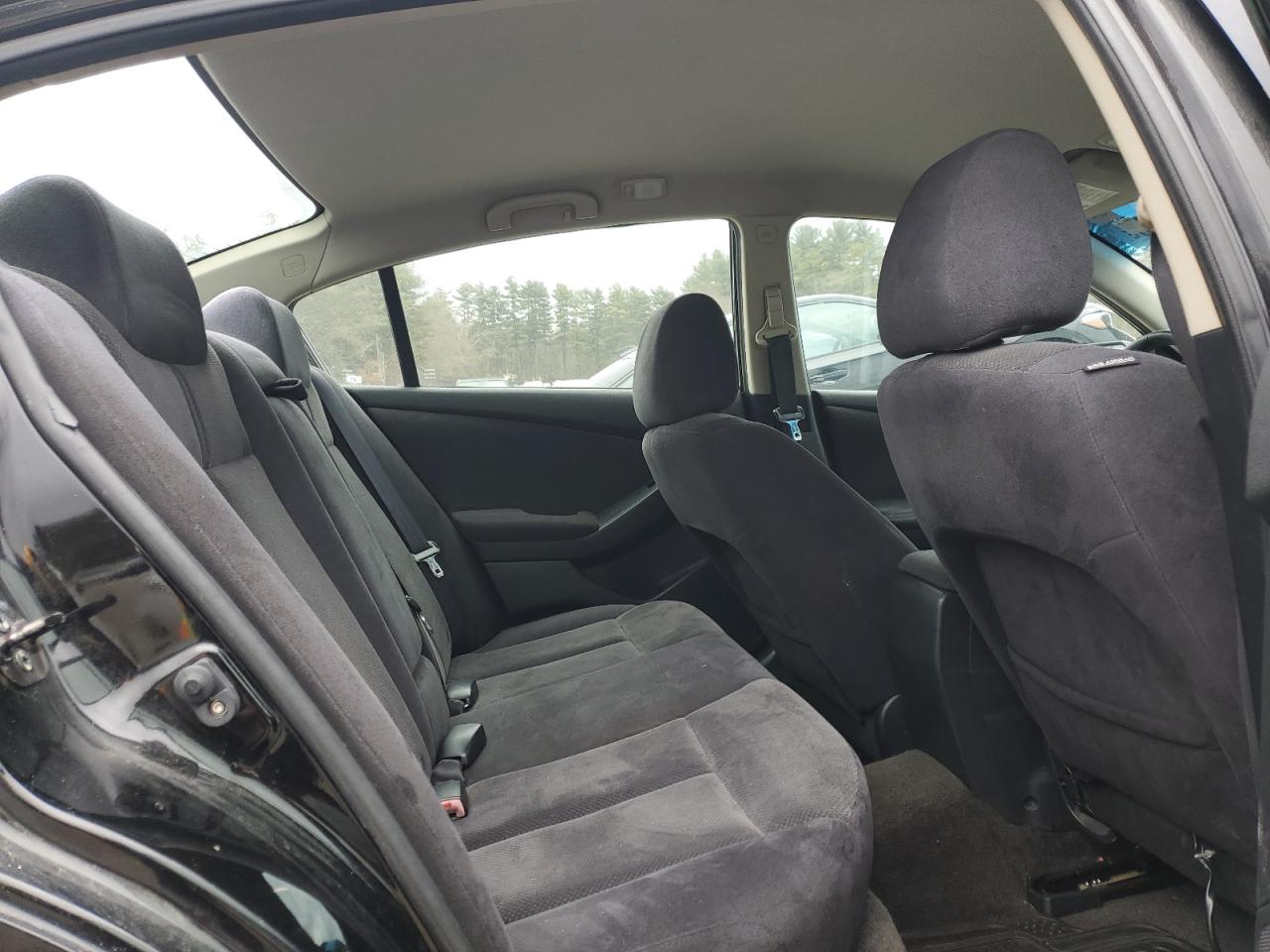2009 Nissan Altima - Image 10