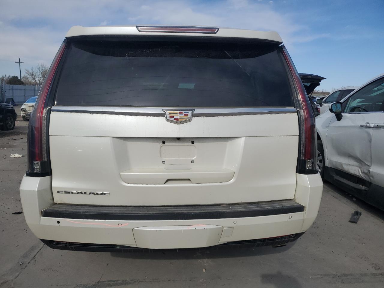 2015 Cadillac Escalade - Image 6