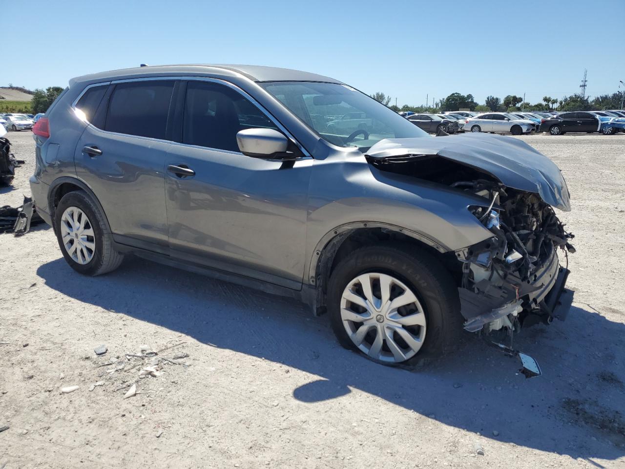 KNMAT2MT0JP530246 NISSAN ROGUE 2018