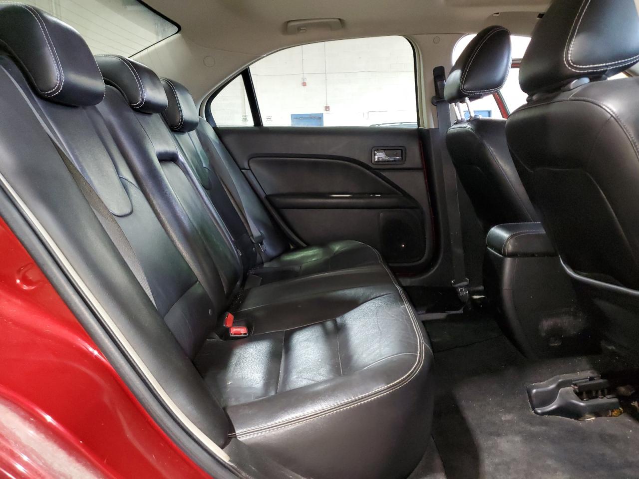 2010 Ford Fusion - Image 10
