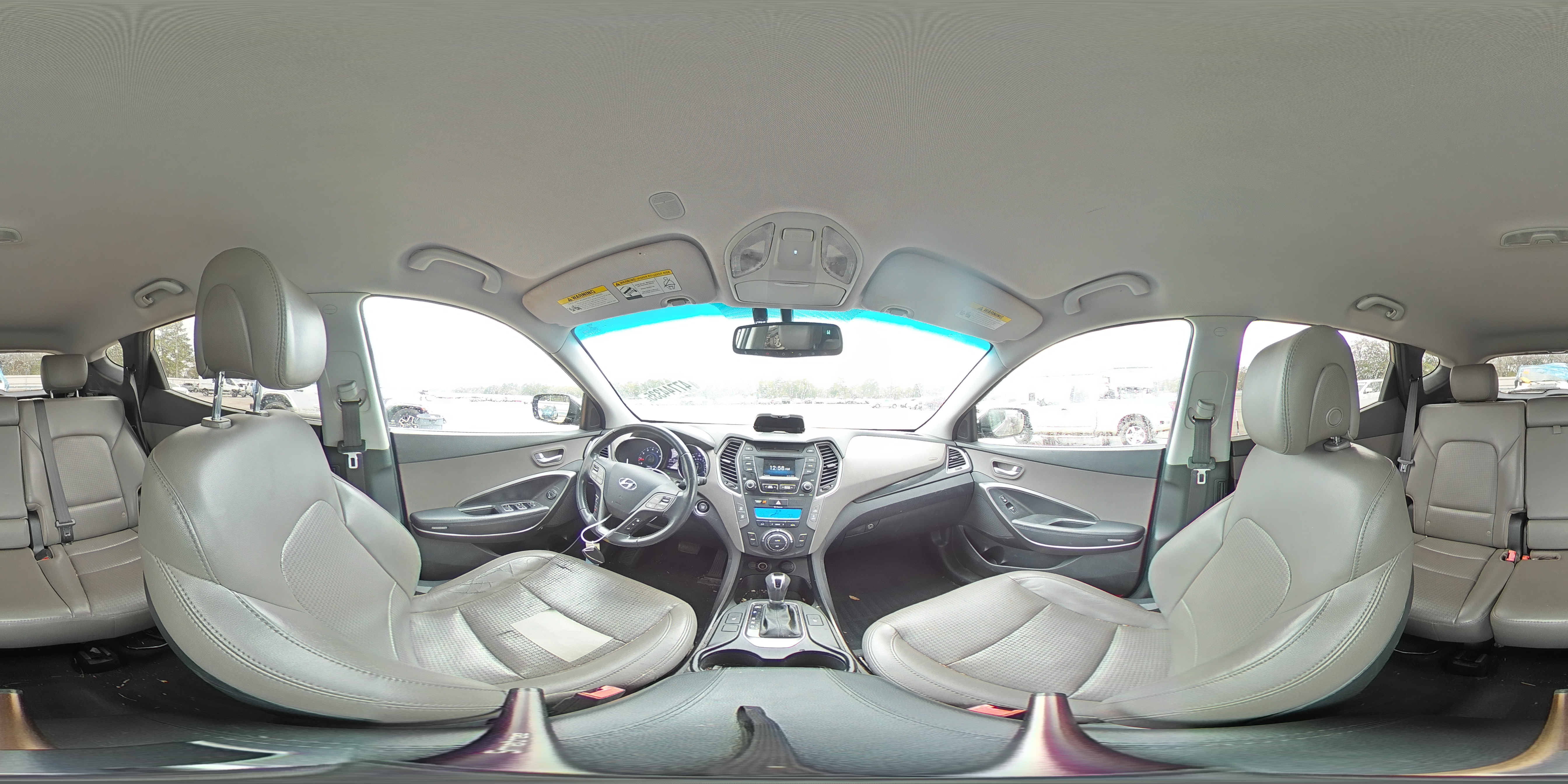 2013 Hyundai Santa Fe - Image 15