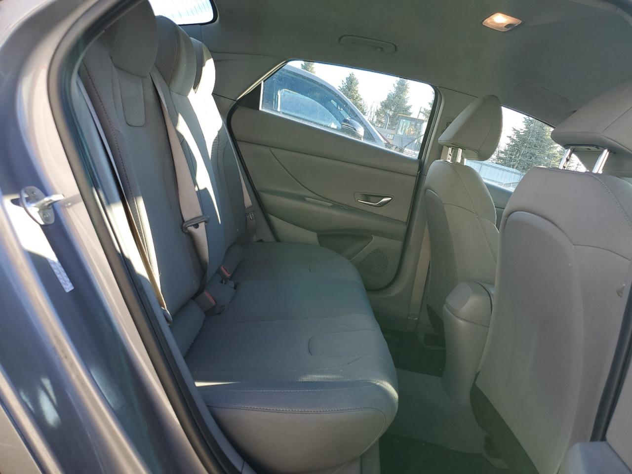 2023 Hyundai Elantra - Image 10