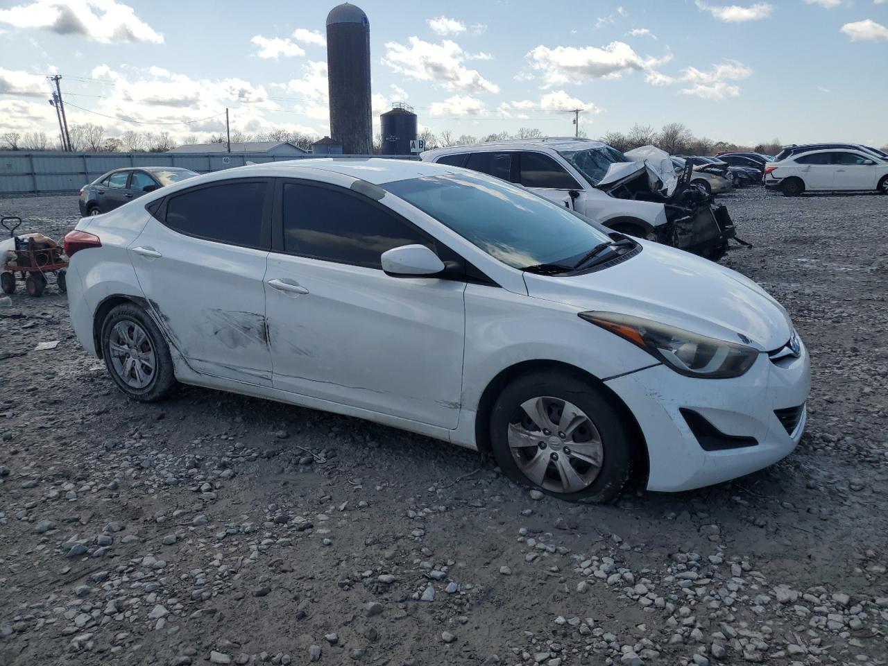2016 Hyundai Elantra - Image 4