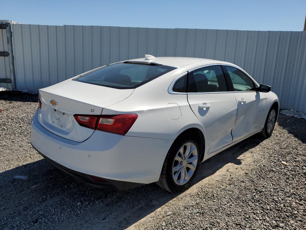 2023 Chevrolet Malibu - Image 3