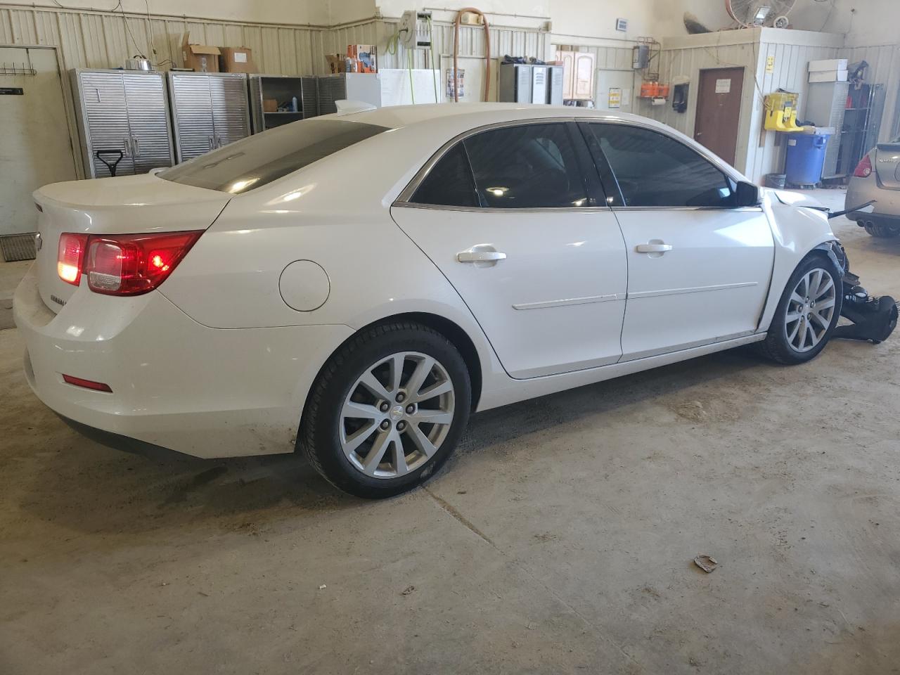 2015 Chevrolet Malibu - Image 3