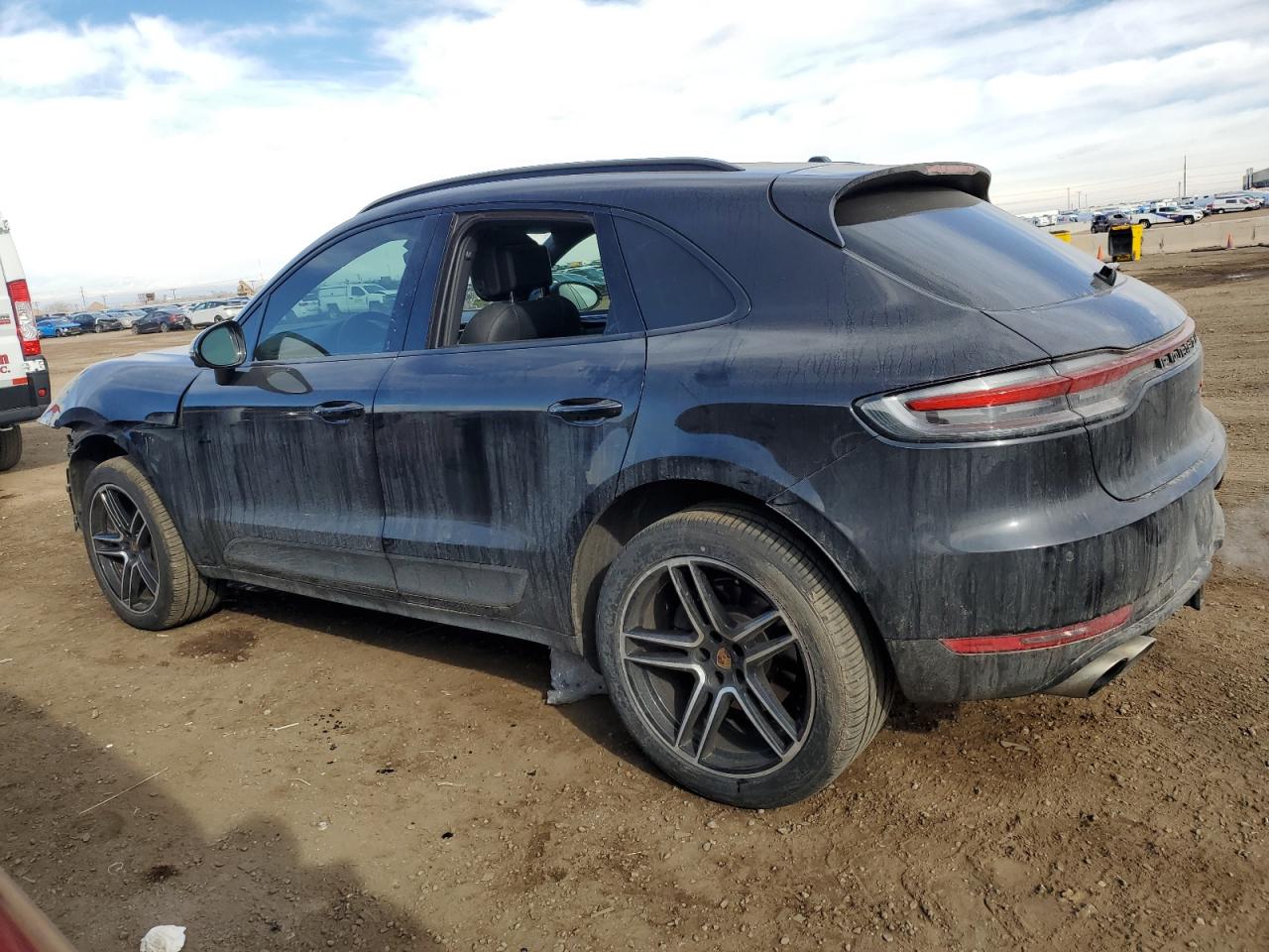 2019 Porsche Macan - Image 2