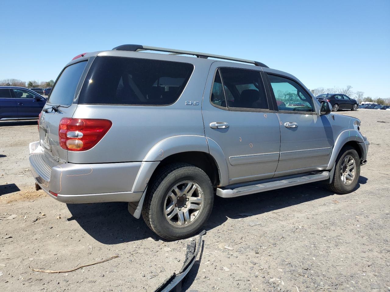 2004 Toyota Sequoia - Image 3
