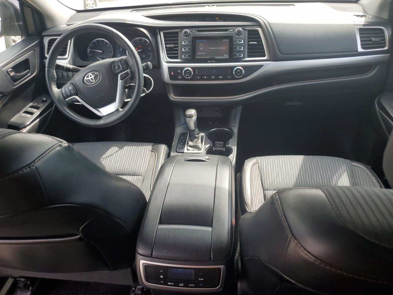 2015 Toyota Highlander - Image 8