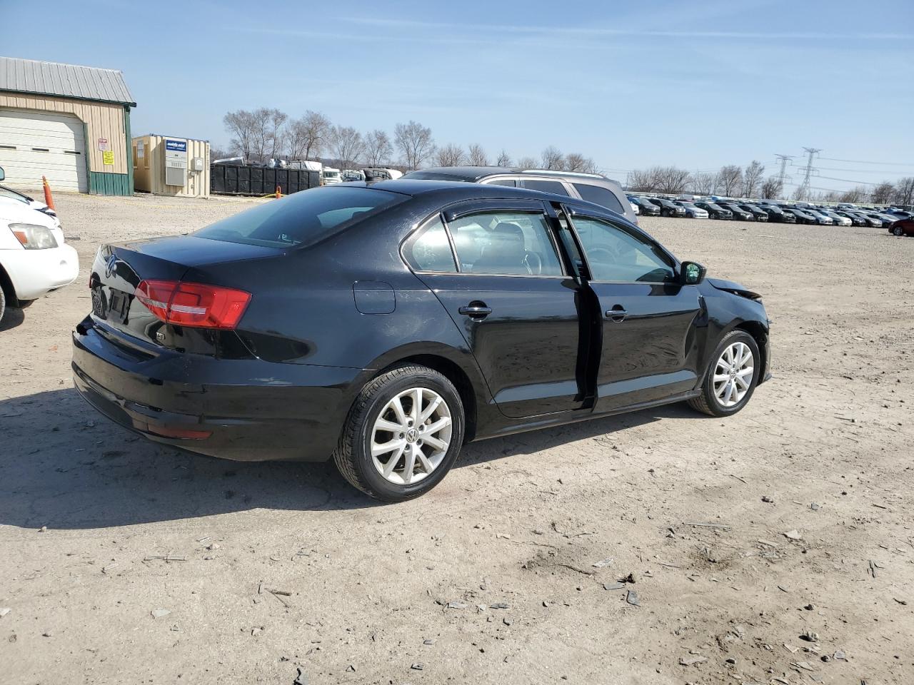 2015 Volkswagen Jetta - Image 3