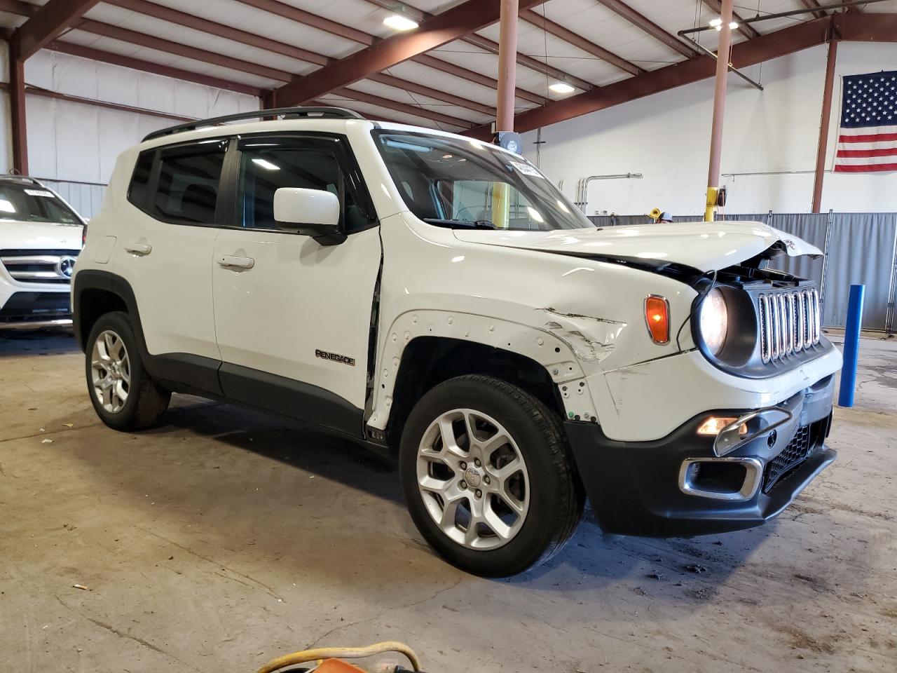2017 Jeep Renegade - Image 4