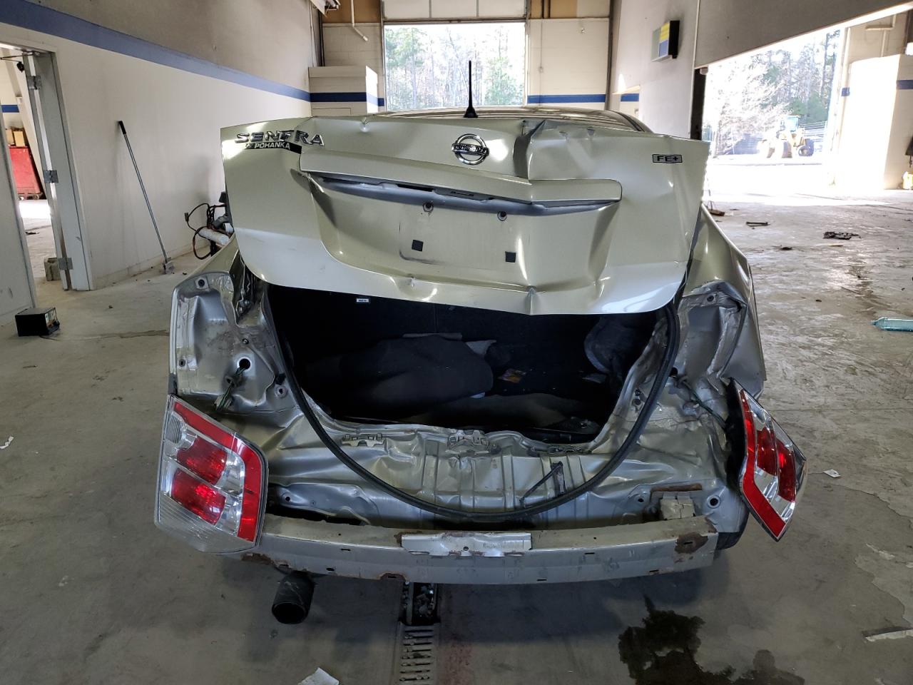 2009 Nissan Sentra - Image 6