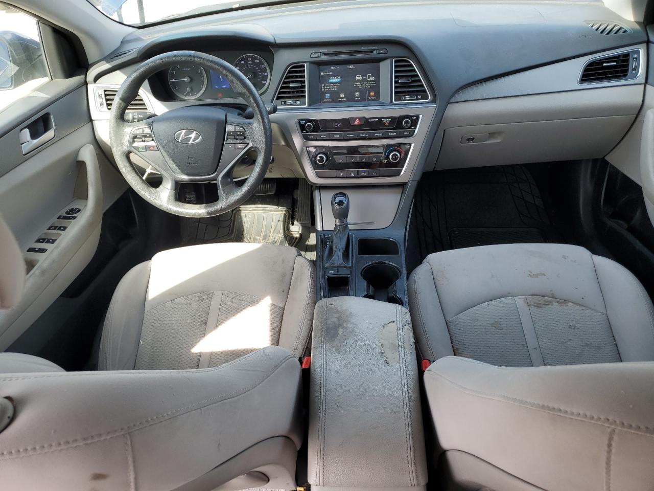 2016 Hyundai Sonata - Image 8