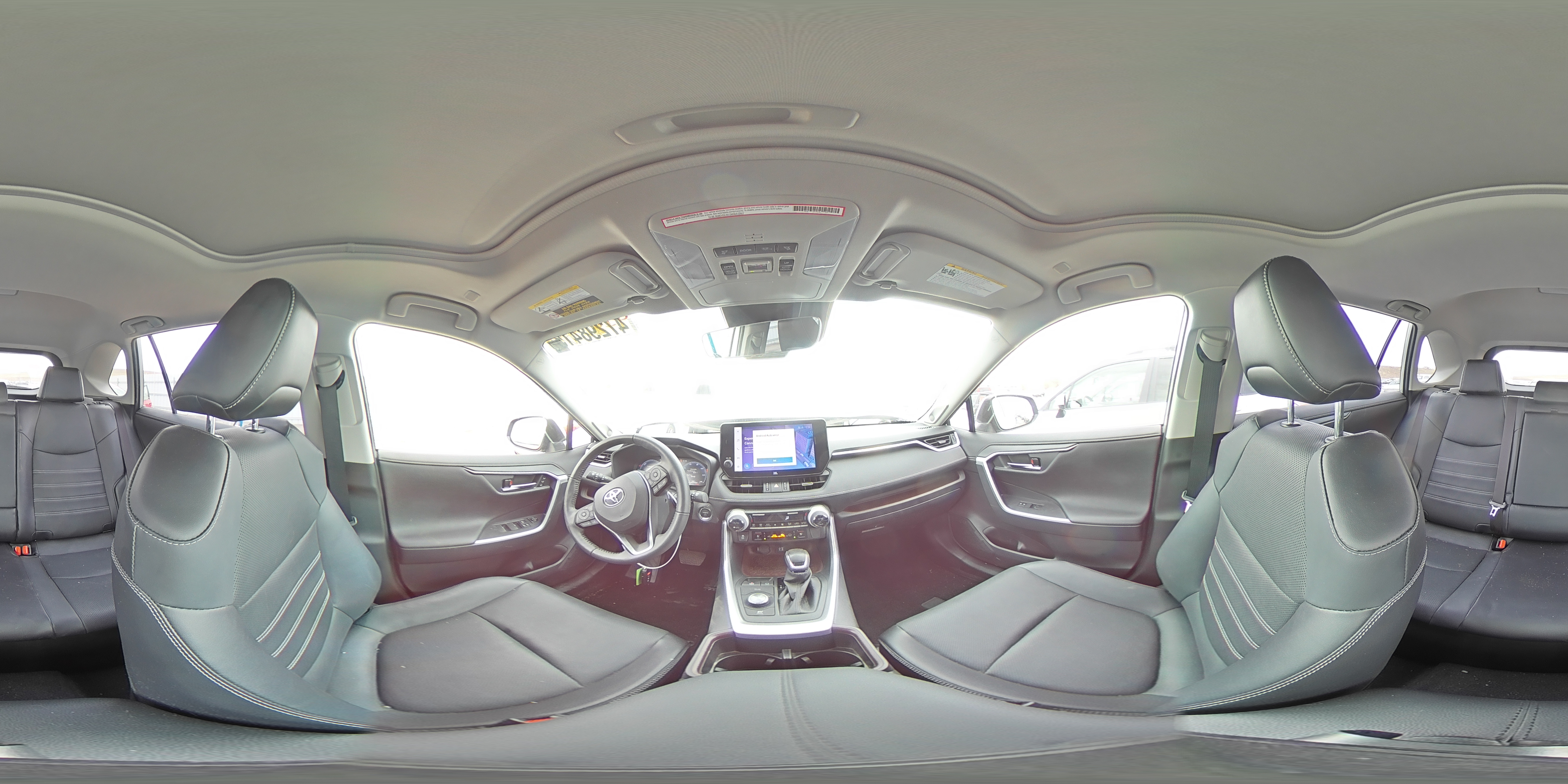 2023 Toyota RAV 4 - Image 13