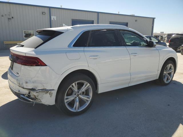  AUDI Q8 2021 Biały