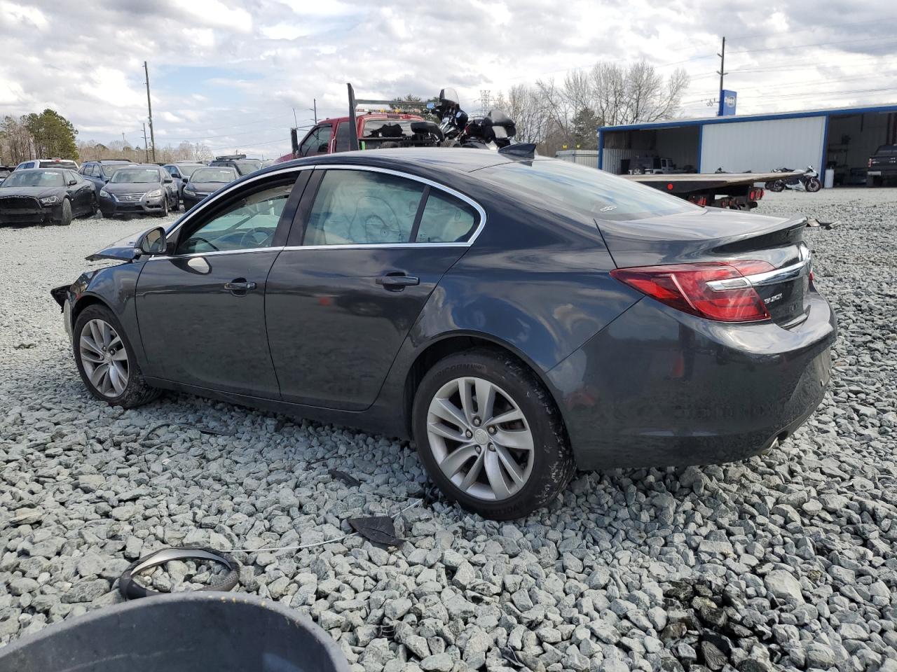 2015 Buick Regal - Image 2