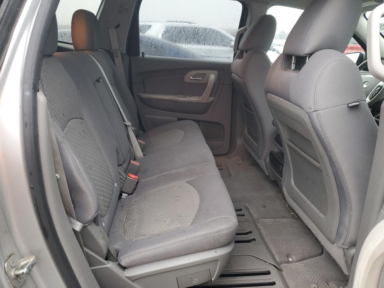2012 Chevrolet Traverse - Image 11
