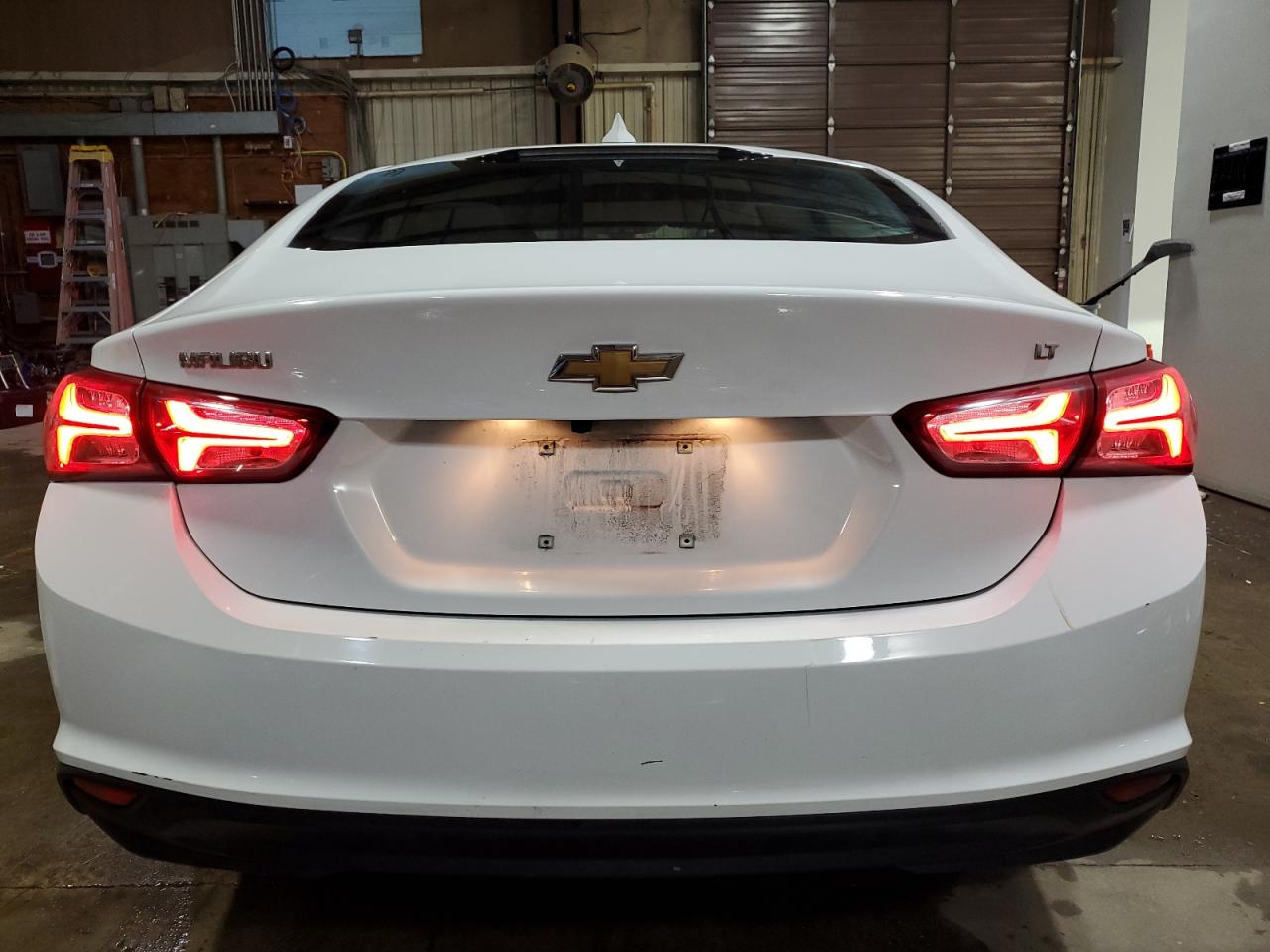 2022 Chevrolet Malibu - Image 6