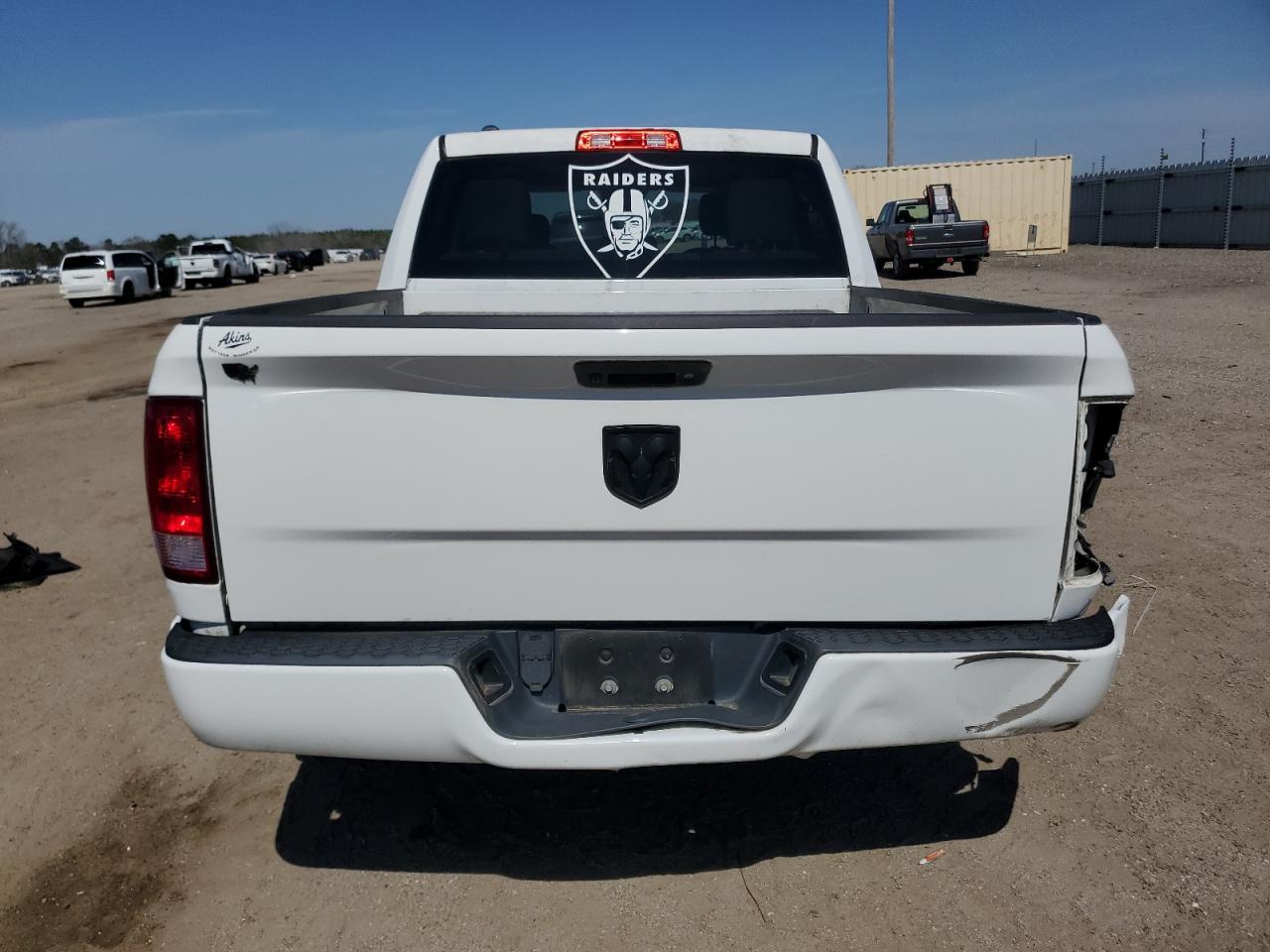 2017 RAM 1500 - Image 6