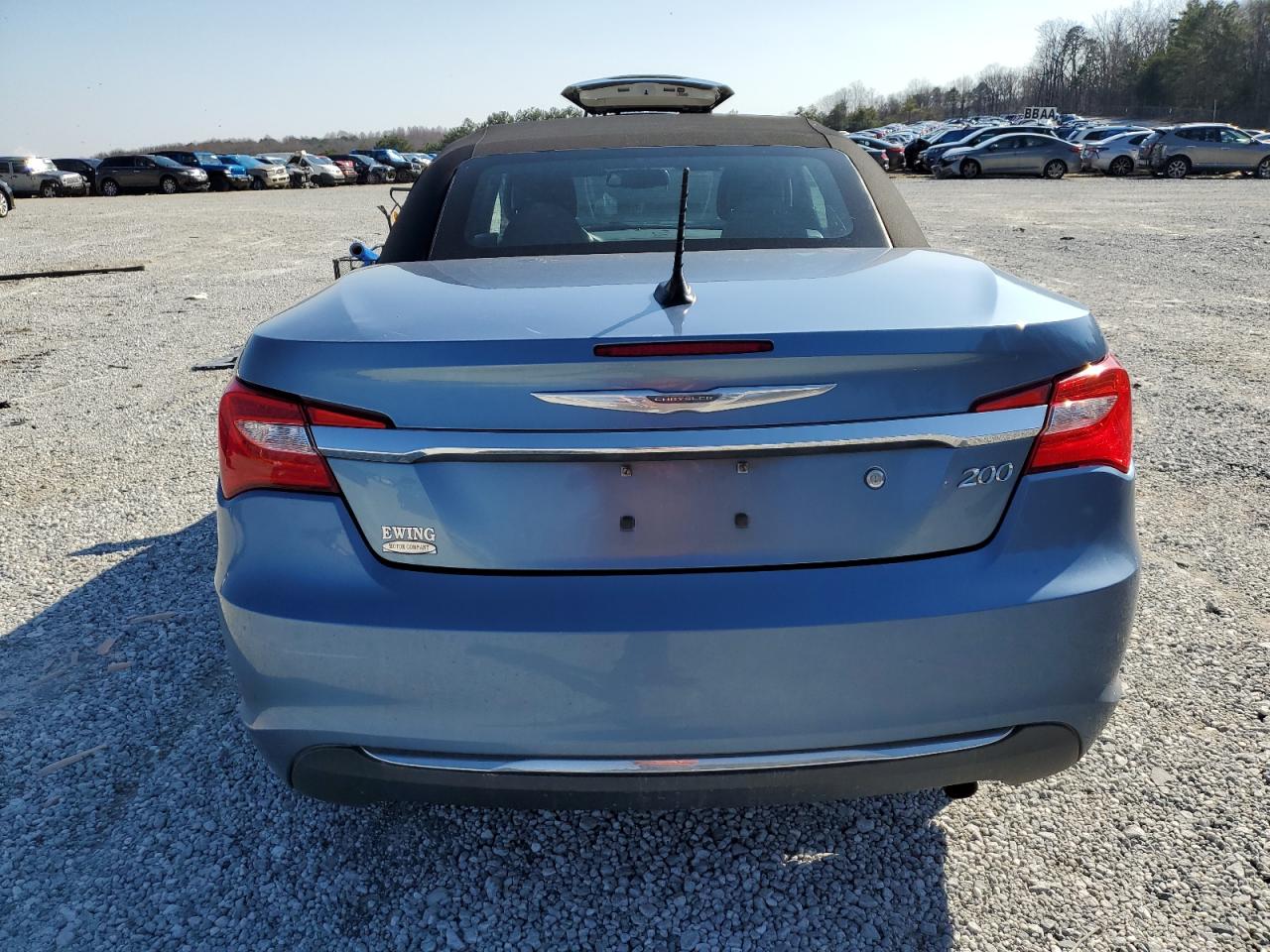 2011 Chrysler 200 - Image 6