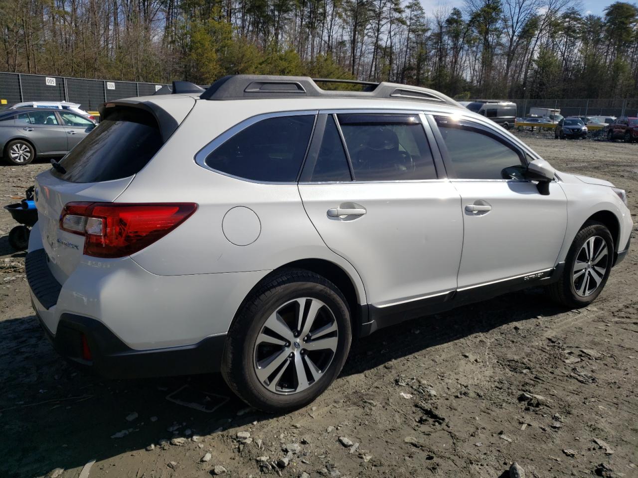 2019 Subaru Outback - Image 3