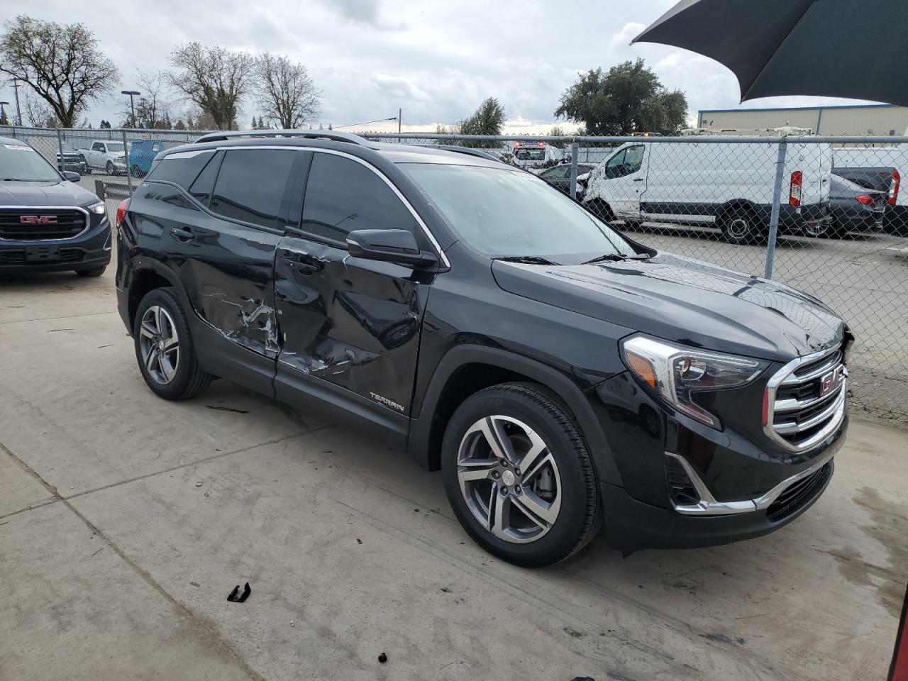 2020 GMC Terrain - Image 4
