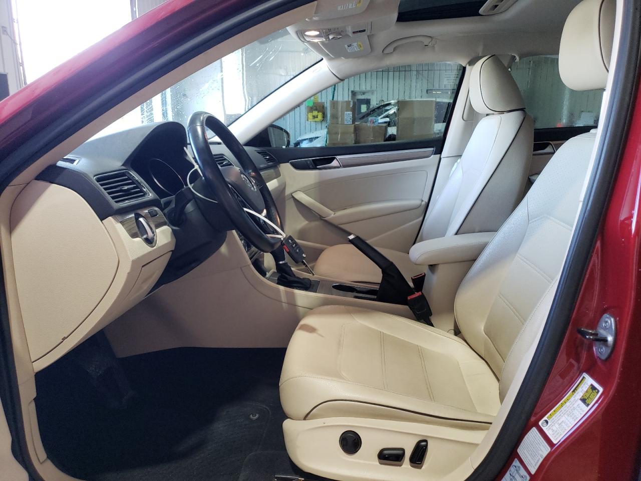 2016 Volkswagen Passat - Image 7