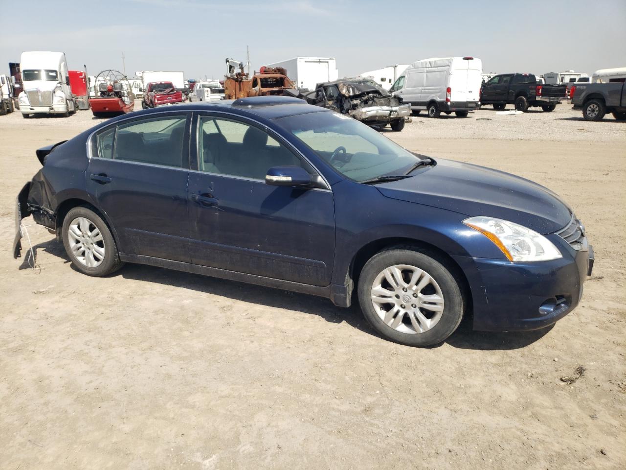 2011 Nissan Altima - Image 4